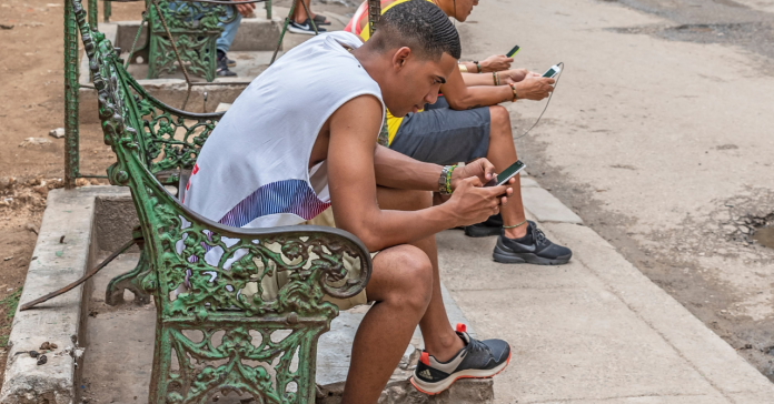 Xiaomi desbloquea sus teléfonos celulares en Cuba