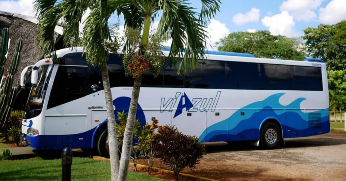 La empresa estatal de transporte por ómnibus, Viazul, ha establecido sus tarifas en dólares USD y recibe pagos desde el extranjero.