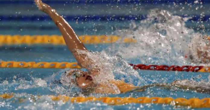 Cubana rompe récord de natación establecido hace 22 años