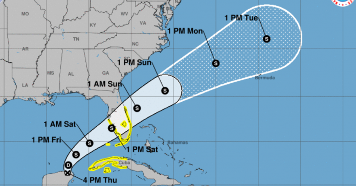 Emiten alerta de tormenta tropical para Cuba por el sistema Alex