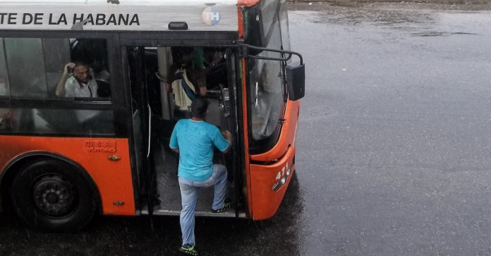 Aumenta la crisis del transporte público en La Habana