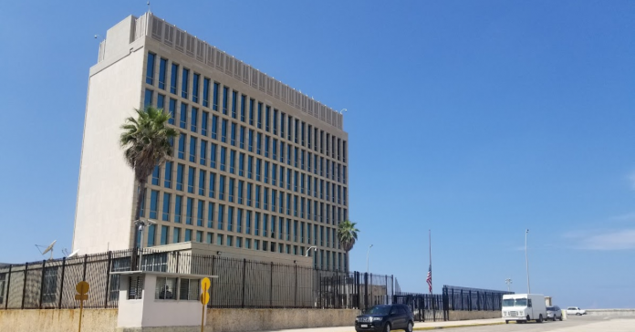 Embajada de Estados Unidos en Cuba solo acepta pagos en dólares