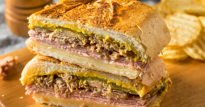2 sándwiches cubanos entre los mejores del mundo