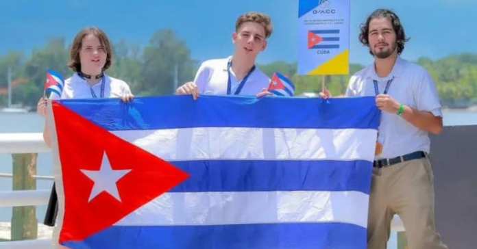 Jóvenes cubanos ganan medalla de plata en Olimpiada de Matemática de Centroamérica